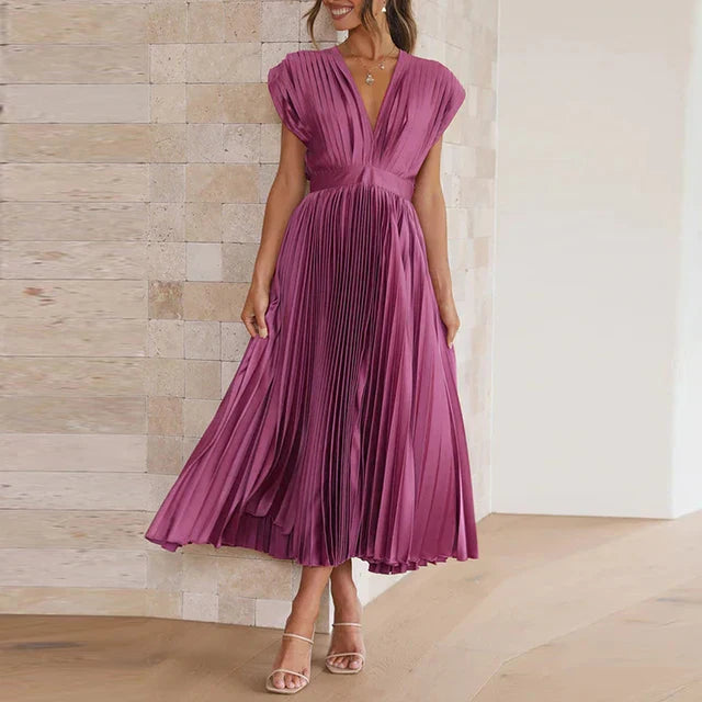 Aveline™ I Maxi dress with V-neckline and pleats