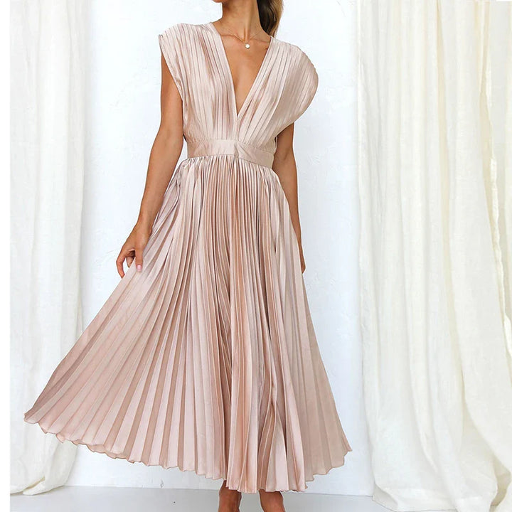 Aveline™ I Maxi dress with V-neckline and pleats